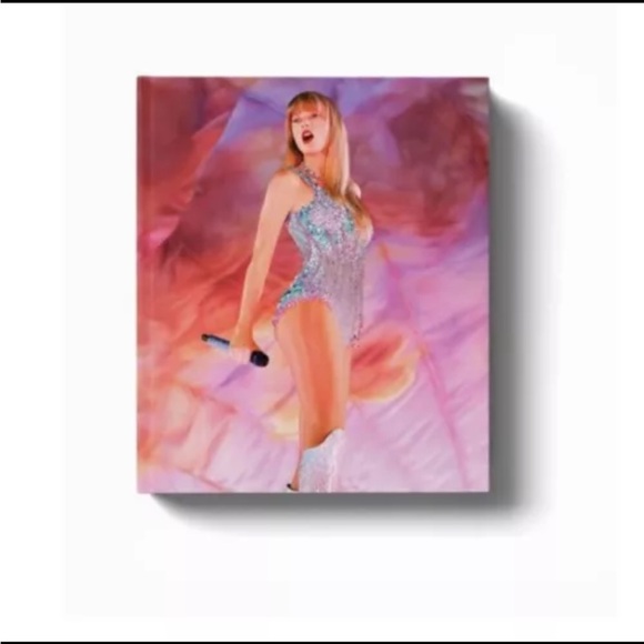 Taylor Swift The Eras Tour Official Book Target Exclusive SEALED - IN HAND - Picture 3 of 8
